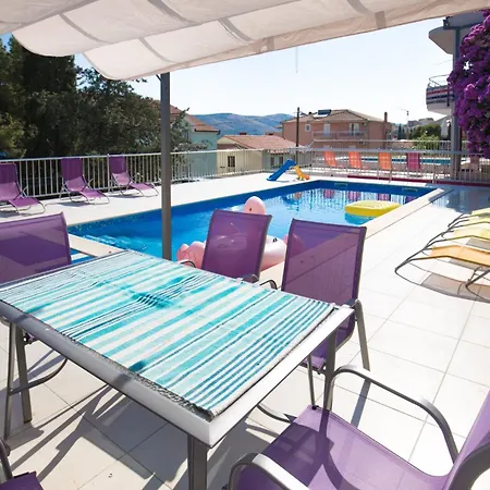 Vikendica Seaside House With A Swimming Pool Seget Vranjica, - 9430 Trogir